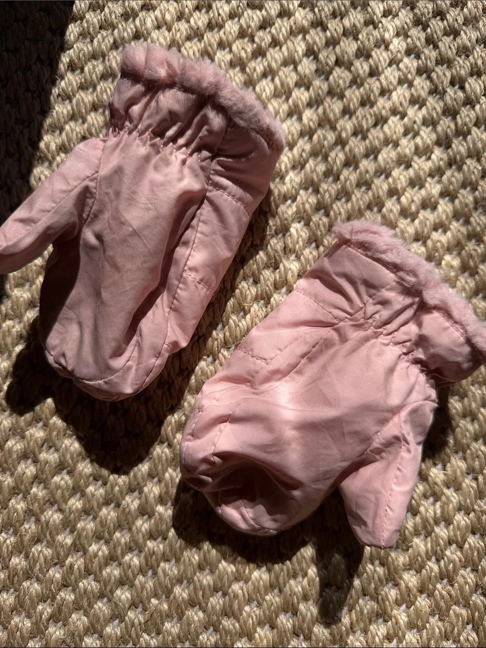 The North Face Kids Girls' Littles Mossbud Swirl Mitt Blush Pink Quilted Mittens